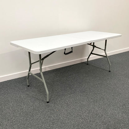 Stretch Tablecloth with 6ft Trestle Table
